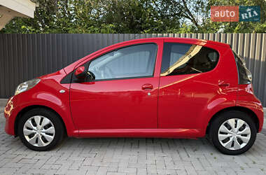 Хэтчбек Citroen C1 2011 в 