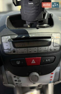 Хэтчбек Citroen C1 2011 в 