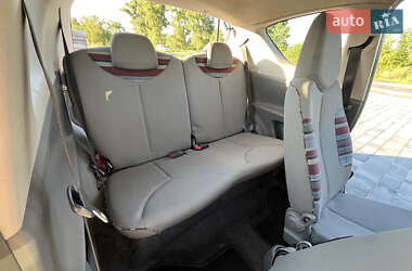 Хэтчбек Citroen C1 2011 в 