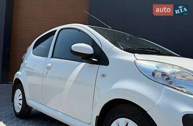 Хэтчбек Citroen C1 2013 в 