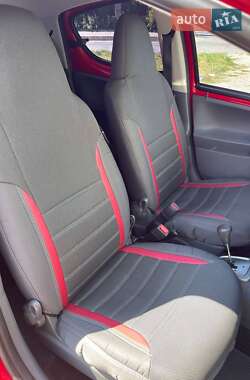 Хэтчбек Citroen C1 2011 в 