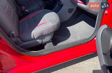 Хэтчбек Citroen C1 2011 в 