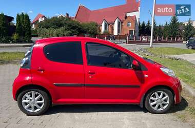 Хэтчбек Citroen C1 2011 в 