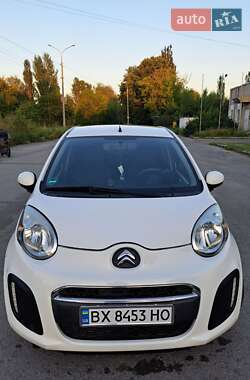 Хэтчбек Citroen C1 2012 в 