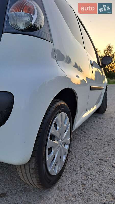 Хетчбек Citroen C1 2012 в Хмельницькому