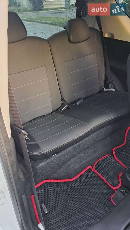 Хетчбек Citroen C1 2012 в Хмельницькому