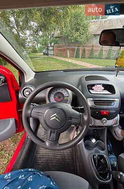 Хэтчбек Citroen C1 2006 в 