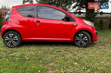 Хэтчбек Citroen C1 2006 в 