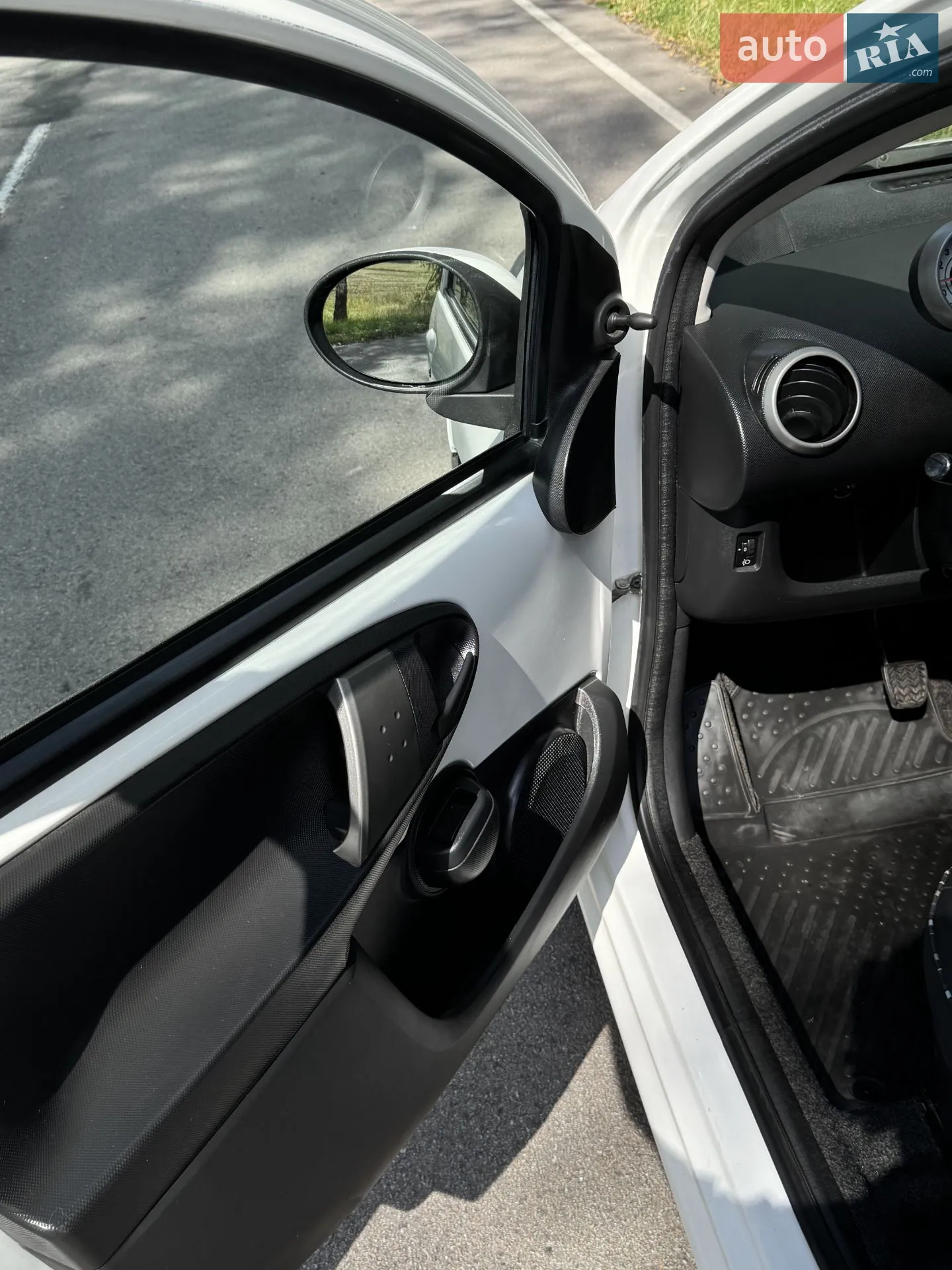 2013 Citroen C1 - мініатюра 11