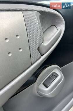 Хэтчбек Citroen C1 2009 в 