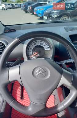 Хэтчбек Citroen C1 2013 в 