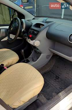 Хетчбек Citroen C1 2009 в 