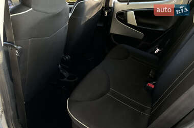Хэтчбек Citroen C1 2013 в 