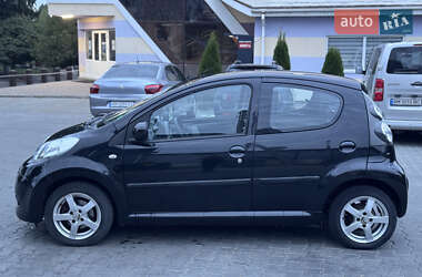 Хэтчбек Citroen C1 2010 в 