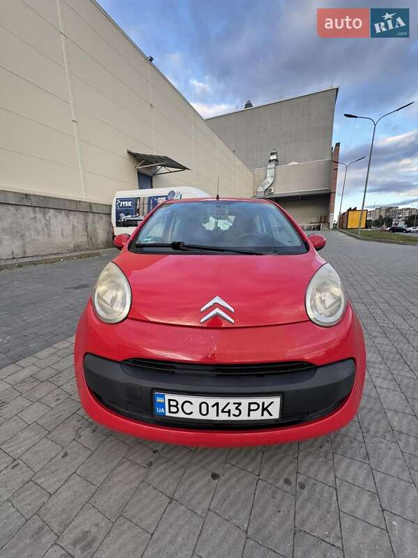 Хэтчбек Citroen C1 2006 в 
