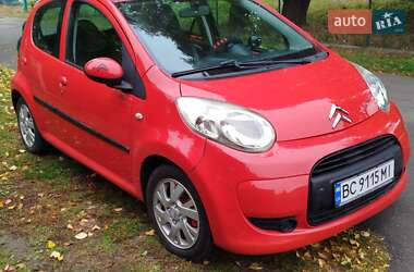 Хэтчбек Citroen C1 2010 в 