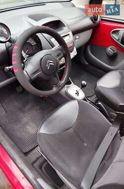 Хэтчбек Citroen C1 2010 в 