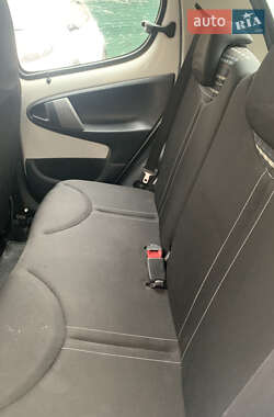 Хэтчбек Citroen C1 2013 в 