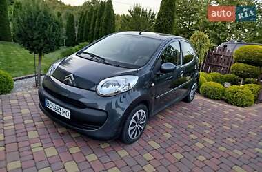 Хэтчбек Citroen C1 2006 в 