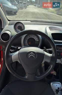 Хэтчбек Citroen C1 2012 в 