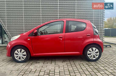 Хетчбек Citroen C1 2011 в  фото 3 Хетчбек Citroen C1 2011 в