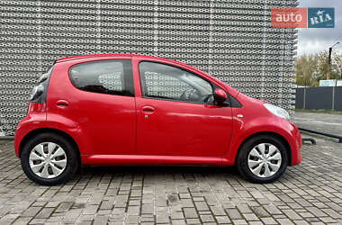 Хетчбек Citroen C1 2011 в  фото 9 Хетчбек Citroen C1 2011 в