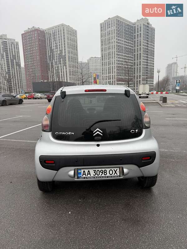 Хетчбек Citroen C1 2011 в Києві