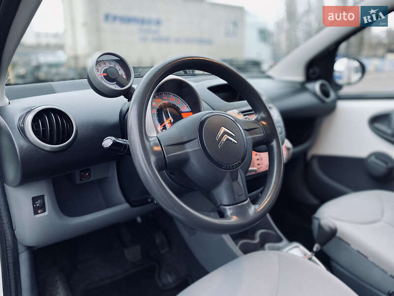 Хэтчбек Citroen C1 2011 в Киеве фото 13 Хэтчбек Citroen C1 2011 в Киеве