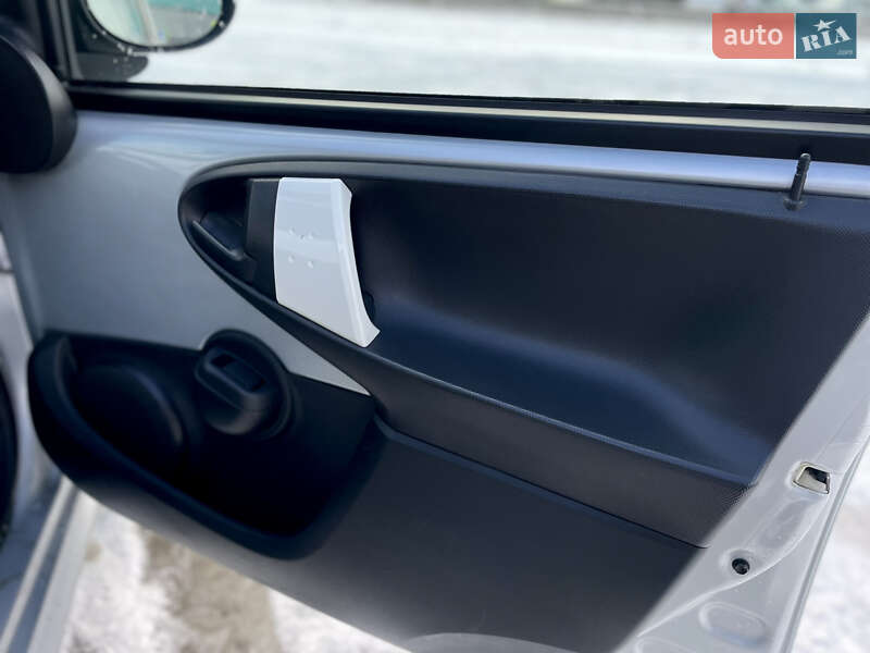 Хетчбек Citroen C1 2013 в Львові