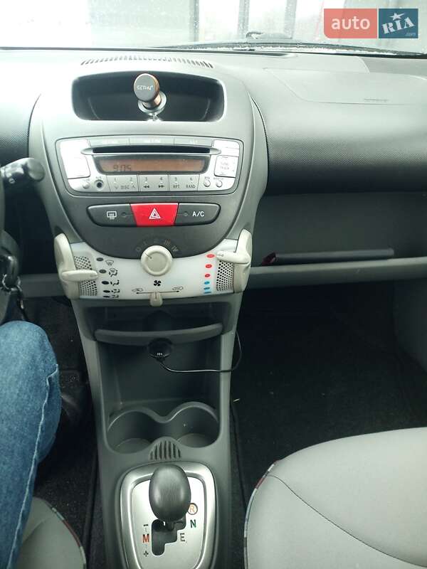 Хэтчбек Citroen C1 2011 в Киеве фото 6 Хэтчбек Citroen C1 2011 в Киеве