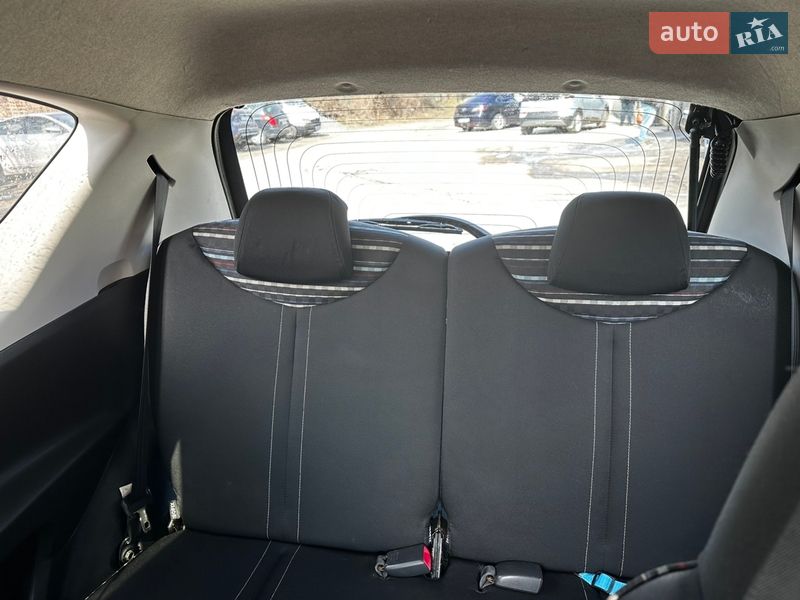 Хэтчбек Citroen C1 2012 в Киеве