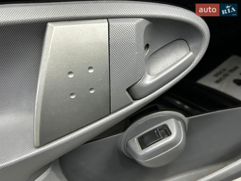 Хетчбек Citroen C1 2011 в Чернівцях фото 16 Хетчбек Citroen C1 2011 в Чернівцях