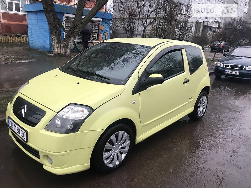 Хетчбек Citroen C2 2007 в 