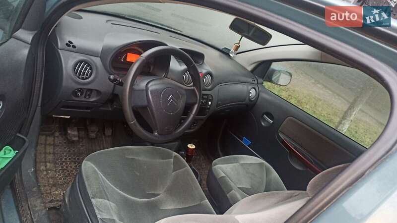 Хэтчбек Citroen C2 2003 в Ровно