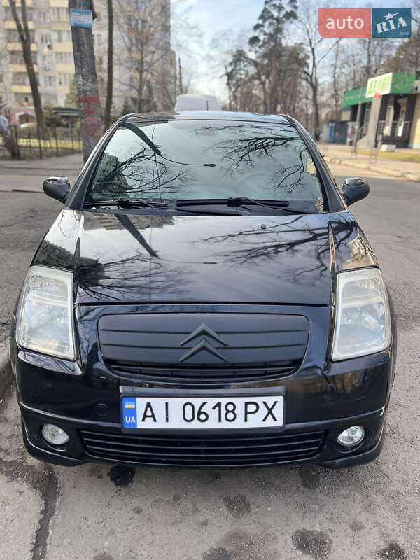 Хэтчбек Citroen C2 2008 в 
