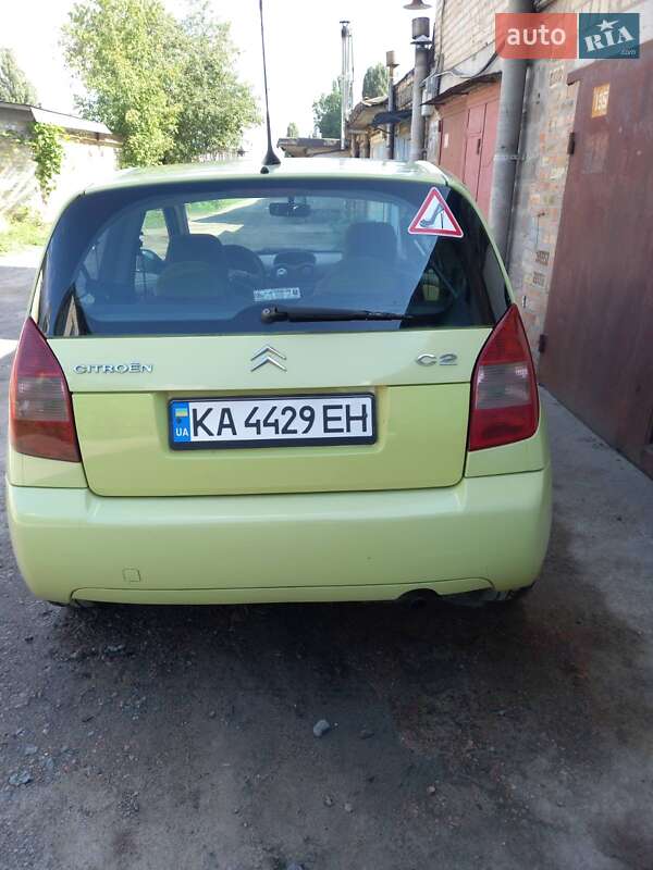 Хэтчбек Citroen C2 2004 в Киеве