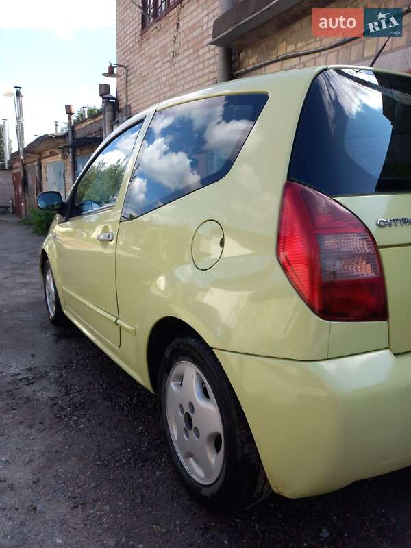 Хэтчбек Citroen C2 2004 в Киеве