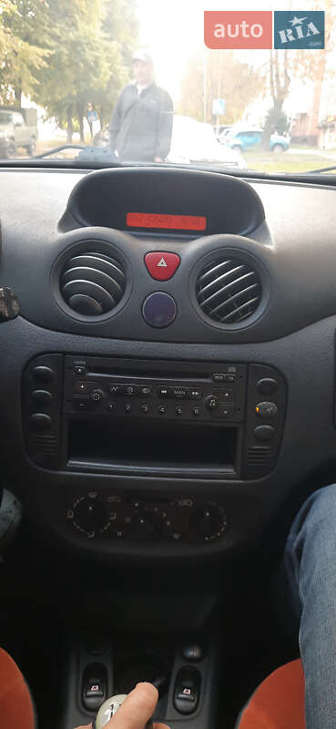 Купе Citroen C2 2003 в Полтаве фото 14 Купе Citroen C2 2003 в Полтаве