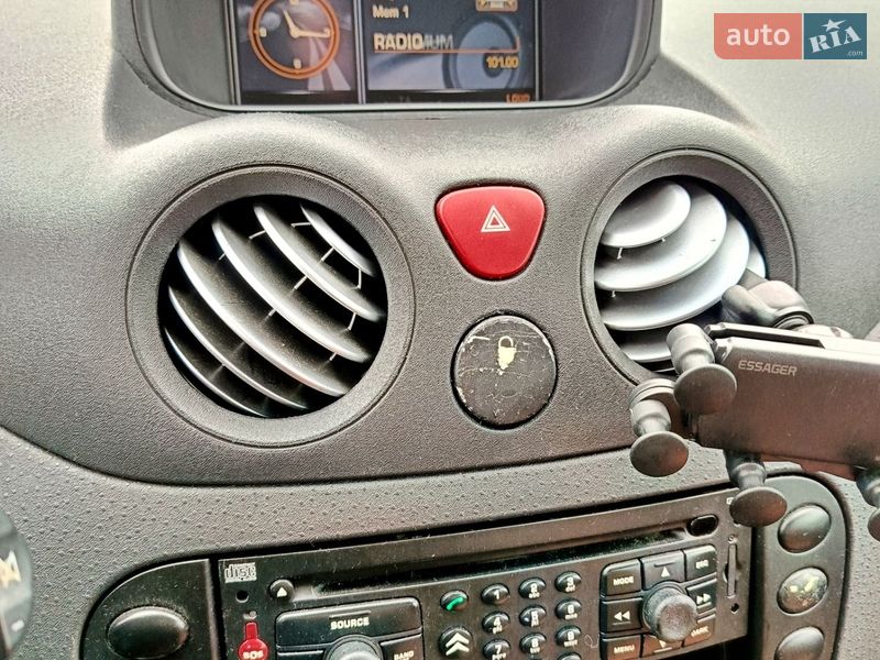 Хетчбек Citroen C2 2004 в Черкасах фото 10 Хетчбек Citroen C2 2004 в Черкасах