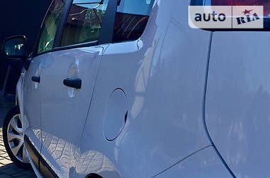 Седан Citroen C3 Picasso 2012 в 