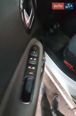 Минивэн Citroen C3 Picasso 2013 в 