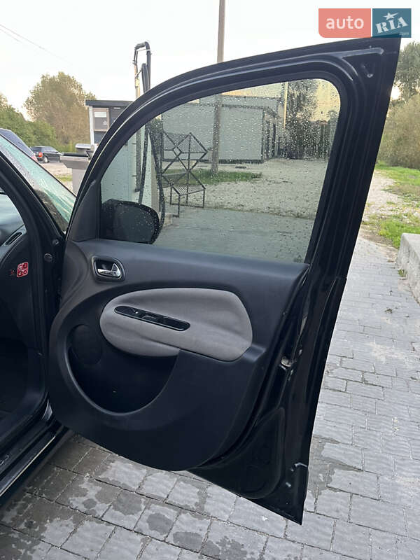 Мінівен Citroen C3 Picasso 2009 в Збаражі