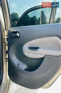 Минивэн Citroen C3 Picasso 2010 в 