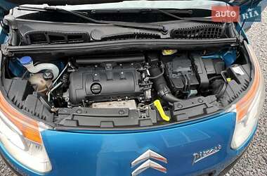 Минивэн Citroen C3 Picasso 2012 в 