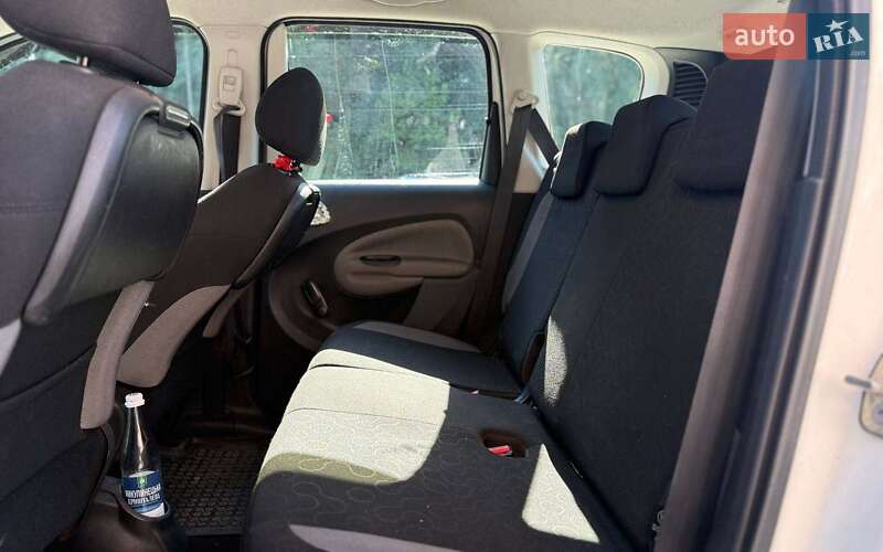 Минивэн Citroen C3 Picasso 2011 в Черновцах