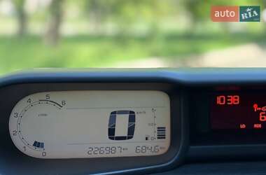 Минивэн Citroen C3 Picasso 2013 в 