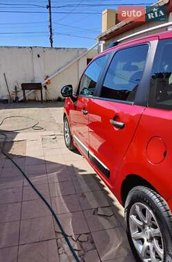 Минивэн Citroen C3 Picasso 2013 в 