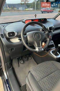 Минивэн Citroen C3 Picasso 2011 в 