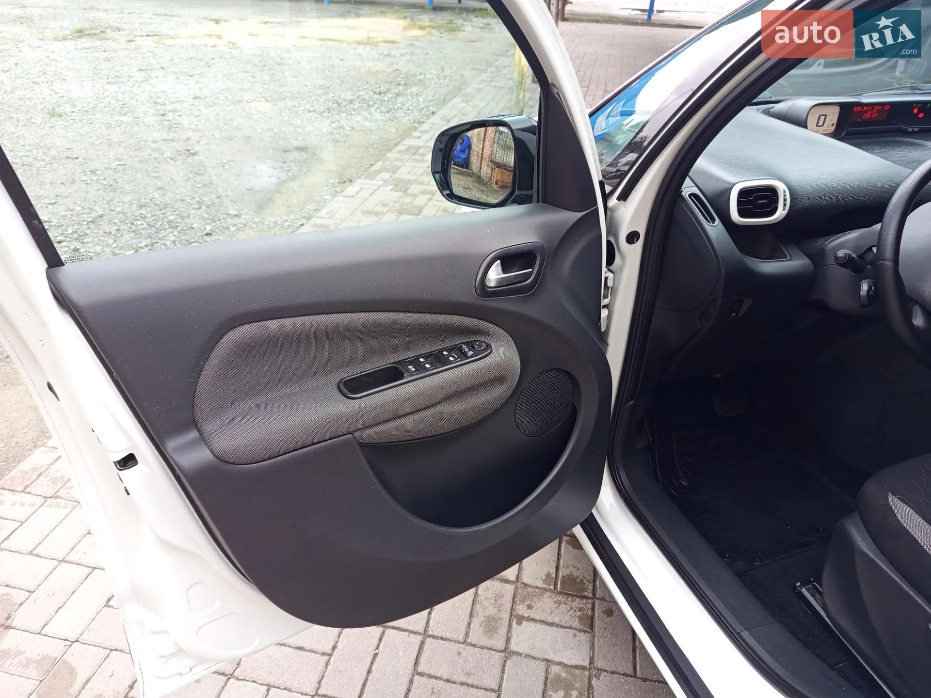 2013 Citroen C3 Picasso - мініатюра 24