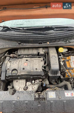 Кабріолет Citroen C3 Pluriel 2003 в 